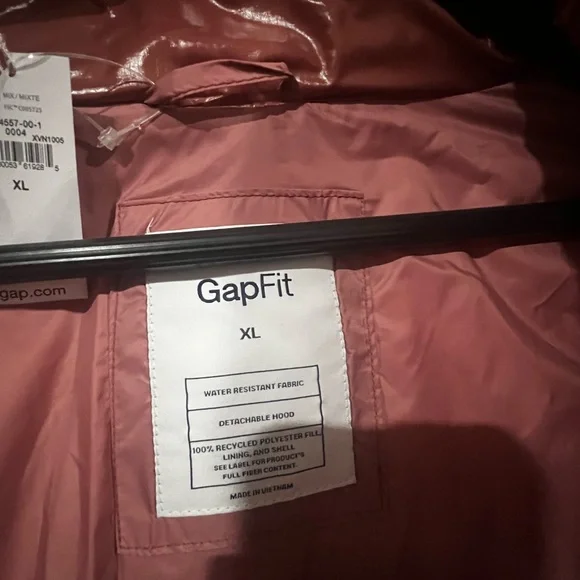 Gap Fit Women's Shiny Mauve Puffer Jacket - Picture 3 of 4